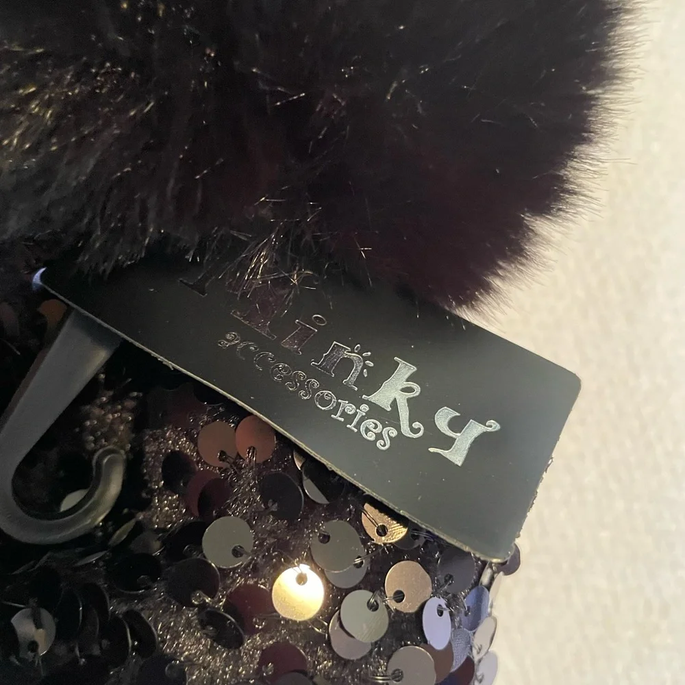 Winter Hat. Black With Sequins And A Fuzzy Pom Pom. Women’s. NWT - Picture 4 of 9